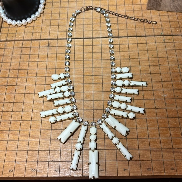 Costume Rhinestones White Gems Necklace 21”L Adj.  Aged Copper 60s 70s 80s EVC - Picture 3 of 9